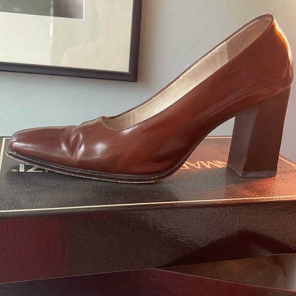 Beautiful brown , comfy heels ,ideal for office job - Picture 1 of 2